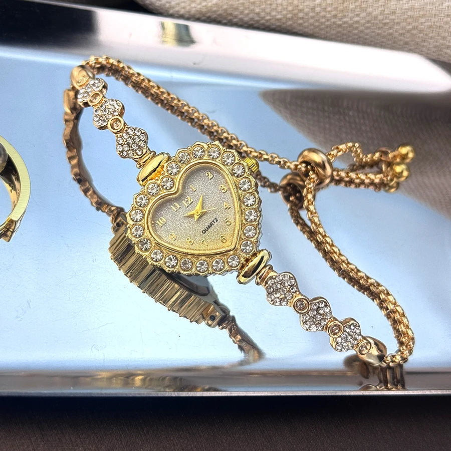 New Fashion Heart-shaped Ribbon-Strap Diamond-Studded Flower Watch for Women with Adjustable Bracelet